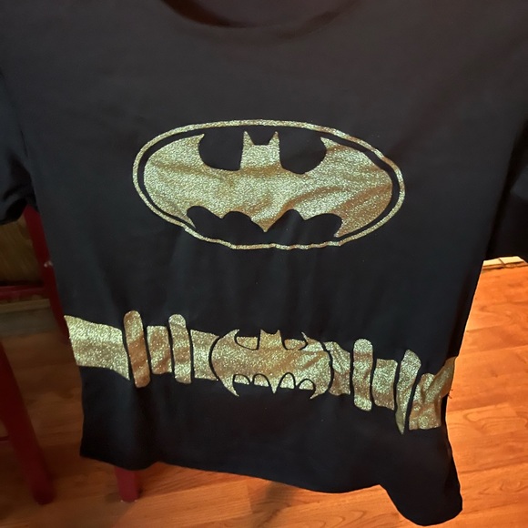 Batgirl Shirt -Large - Picture 2 of 2